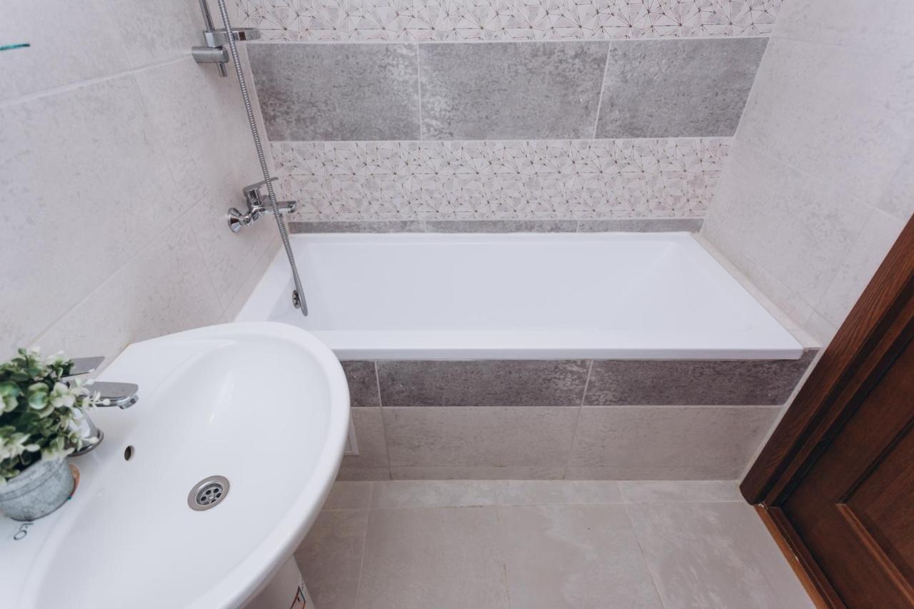 Апартаменты Apart-Smart On Kharkovskaya Near Lavina 1 Floor Сумы Экстерьер фото